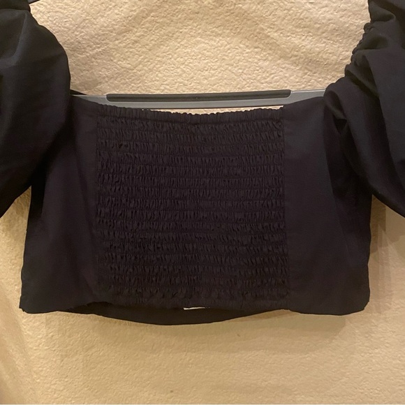 NWT~ABERCROMBIE & FITCH Black Puff Sleeve Cropped Top Size Small - Picture 8 of 8